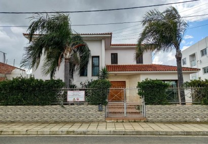 Strovolos, Nicosia Detached Villa For Sale | C1719