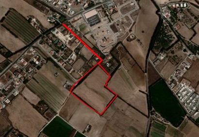 Dromolaxia, Larnaca Commercial Land For Sale | C2524