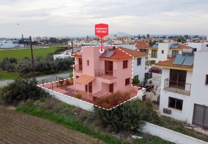 Perivolia Larnakas Detached Villa For Sale | C12832