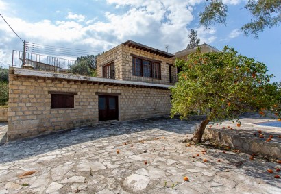 Steni, Paphos Detached Villa For Sale | C13037