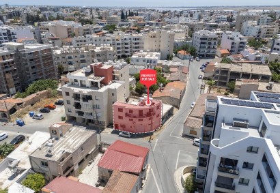 Larnaka Town, Larnaca Building For Sale | C13142