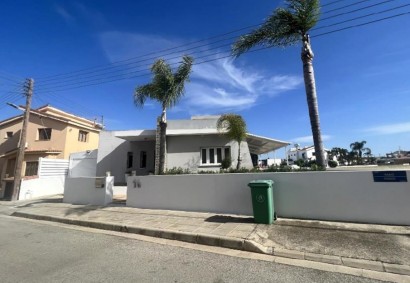 Frenaros, Famagusta Detached Villa For Sale | C13219