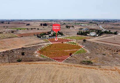 Frenaros, Famagusta Industrial Land For Sale | C13324
