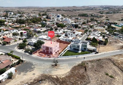 Geri, Nicosia Detached Villa For Sale | C13391