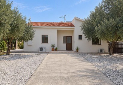 Armou, Paphos Detached Villa For Sale | C13447