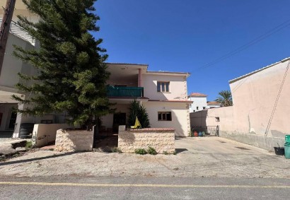 Pera Chorio, Nicosia Building For Sale | C13459